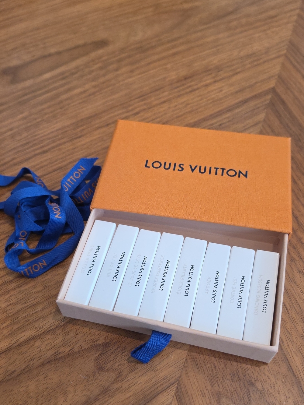 New Louis Vuitton 2ml X 8 Perfume